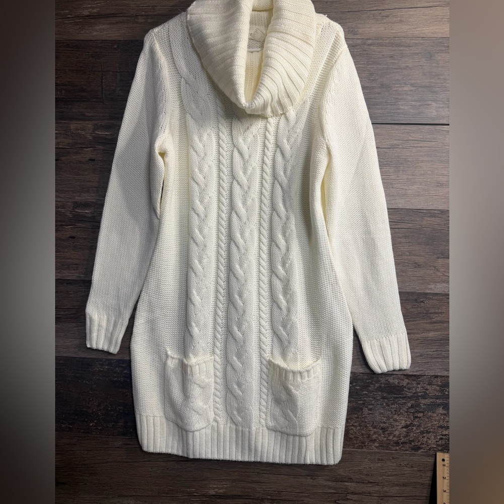 VENUS Long Sleeve Cable Knit Sweater Dress - Cream